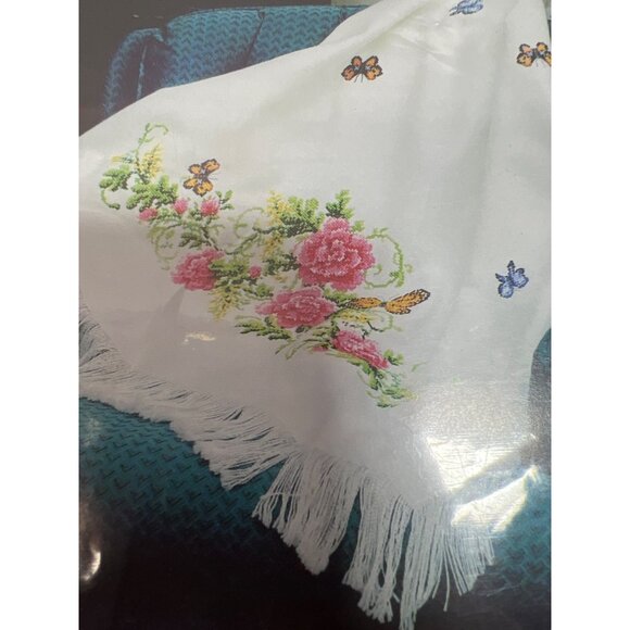 SAL-EM Plus Afghan Throw 18-Count 45" X 66" Extra Large White Needlework With Fr - Picture 2 of 4